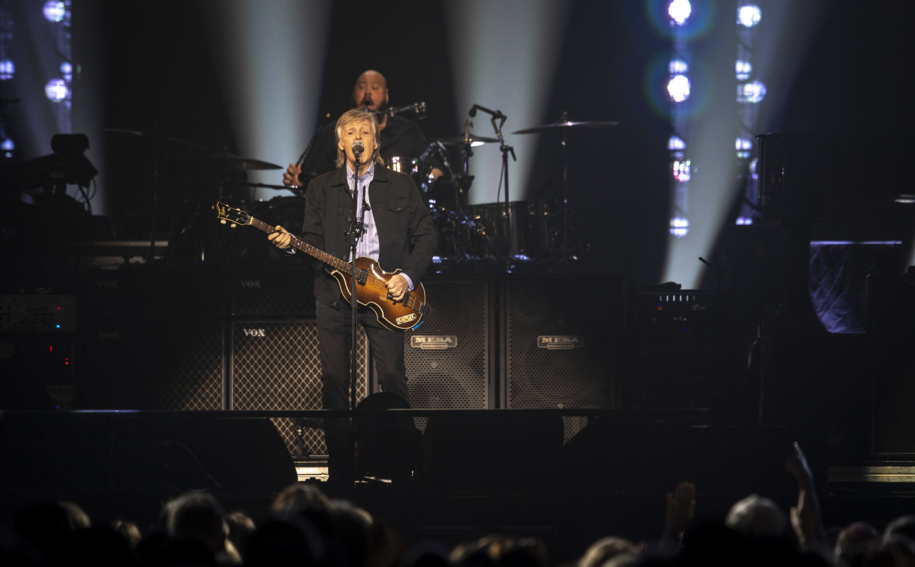 061219-McCartney-Concert-026